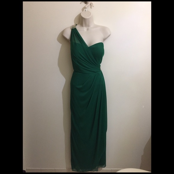 Camille La Vie Dresses & Skirts - GUC Emerald Prom Dress